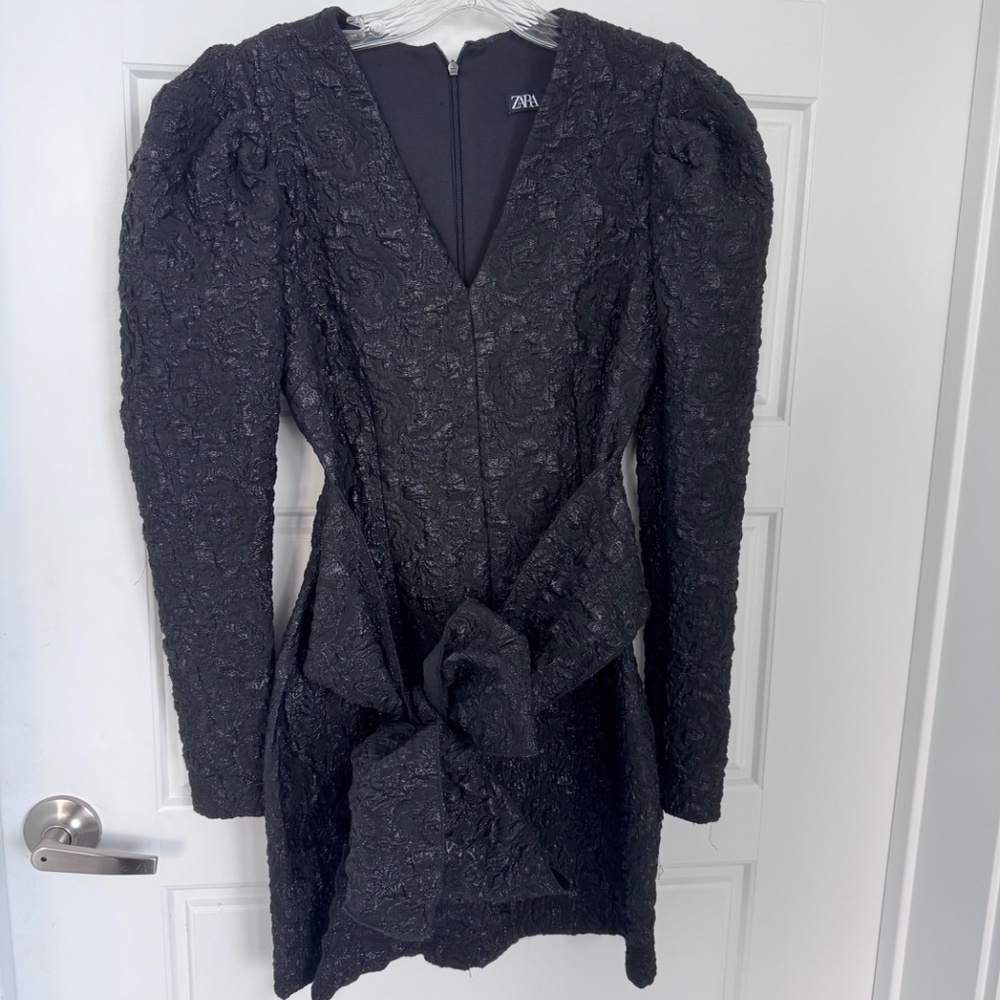 Zara textured V neck dress -Long sleeve Bow sash tie  of- Size small